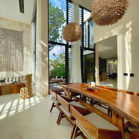 Jungle-Chic Luxurious Tulum Home